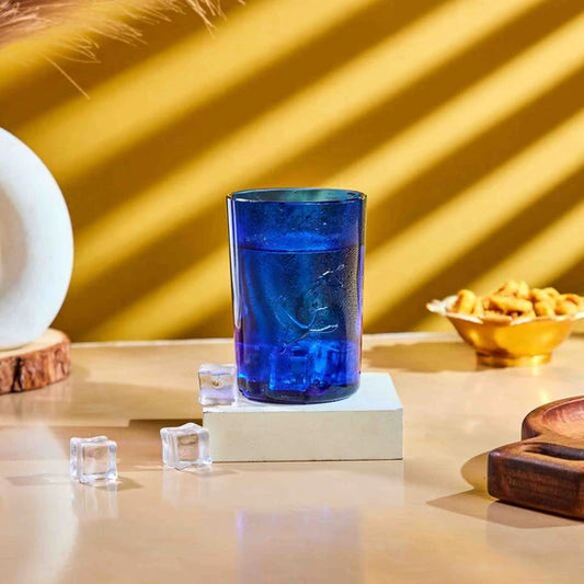 Antiquity Medium Glass – A Timeless Sip of Sustainability