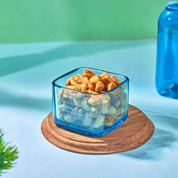 Upcycled Elegance with the Bombay Sapphire Bowl